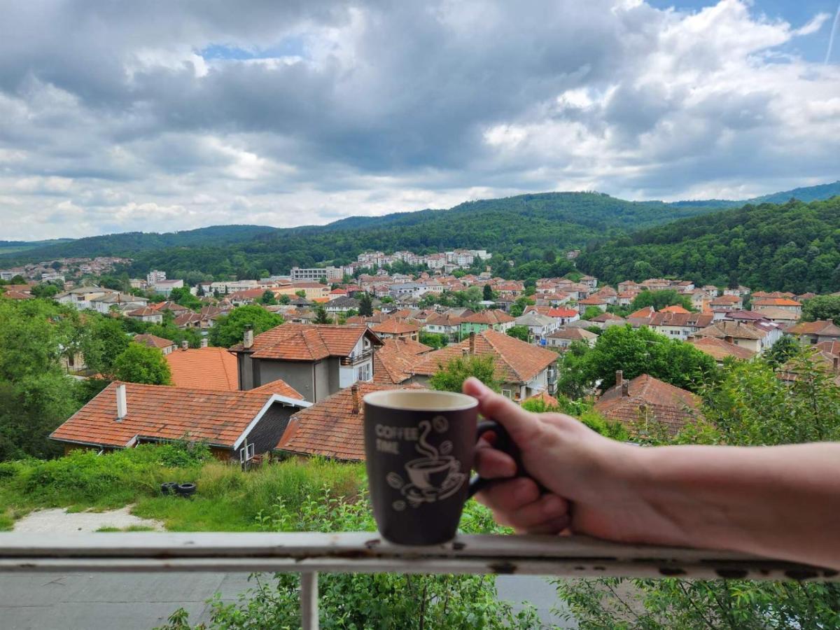 Апартамент Панорамна Гледка Tryavna Bagian luar foto